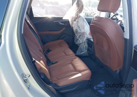 2020 Audi Q7 Prestige 55 Tfsi Quattro Tiptronic from USA, damaged, VIN WA1VXBF76LD012730